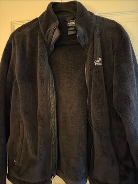 The North Face Black Plush Fleece Jacket - Lightweight Zip women’s
